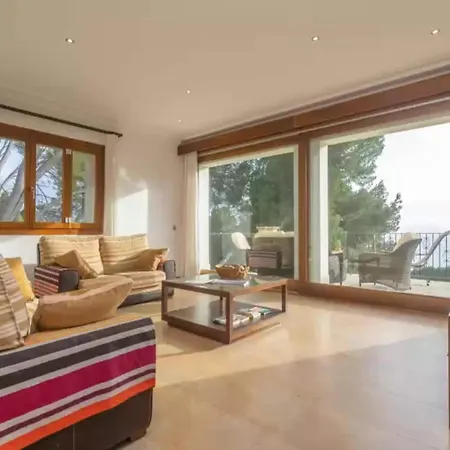 别墅 Mir Sa Des Pages With Pool