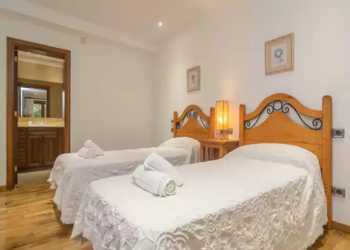 Mir Sa Des Pages With Pool Pollença