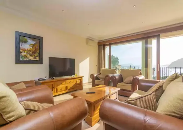 Mir Sa Des Pages With Pool