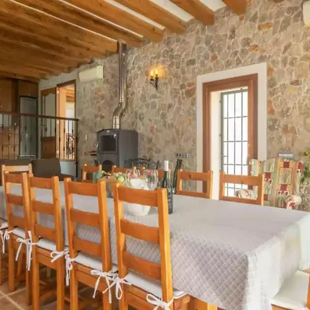 Mir Sa Des Pages With Pool