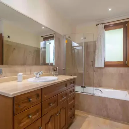 Mir Sa Des Pages With Pool Вилла *